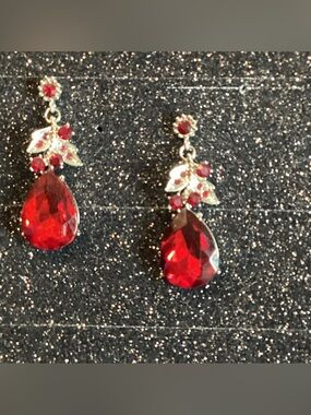 Red Teardrop Crystal Drop Earrings - Women's Jewelry